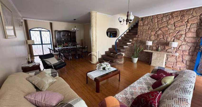 Casa com 4 dormitórios à venda, 331 m² por R$ 1.050.000,00 - Centro - Piracicaba/SP