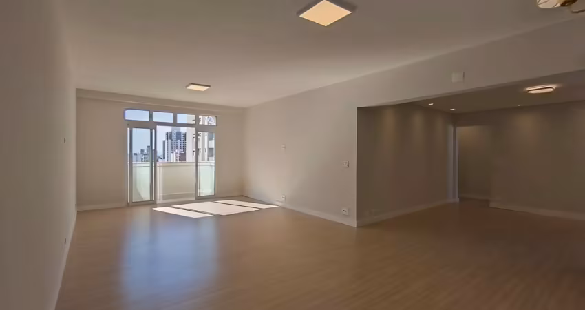 Apartamento no centro de londrina com 3 quartos, 2 vagas soltas, andar alto!