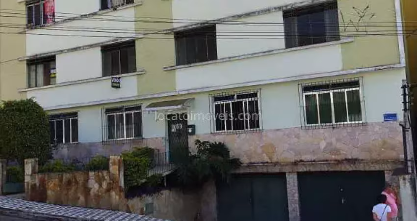 Apartamento 3/4 com suíte, área externa no jardim glória