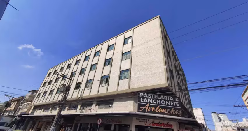 Apartamento com 3 quartos para alugar na Rua São Sebastião, 375, Centro, Juiz de Fora
