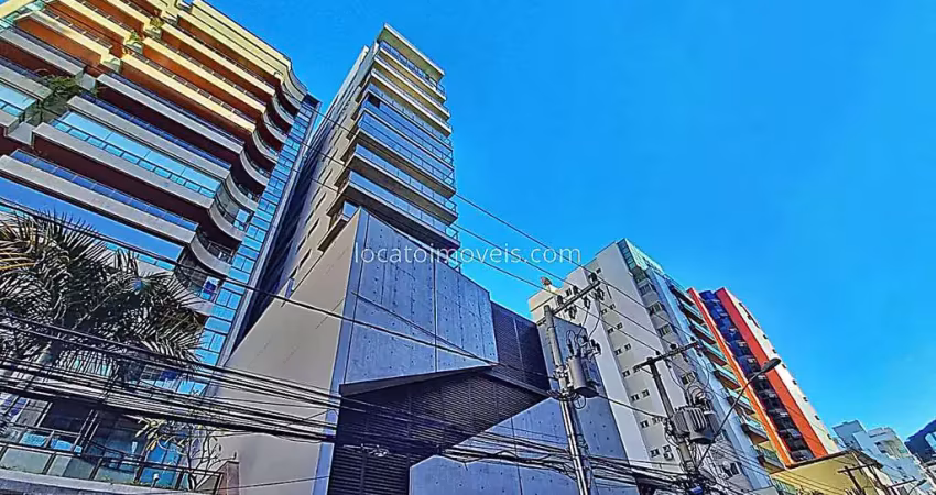 Apartamento alto padrão quatro quartos- quatro suítes- 245m²- centro