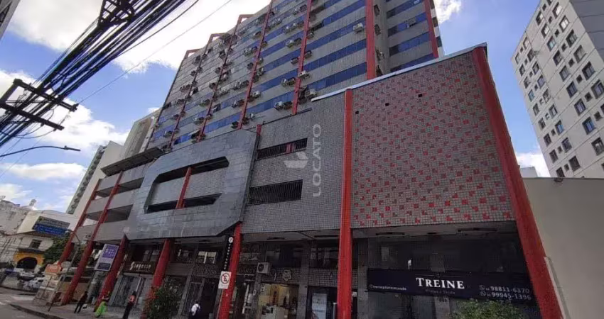 Sala comercial para alugar na Rua Santo Antônio, 1500, Centro, Juiz de Fora