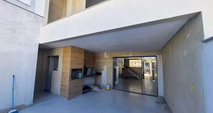 Casa com 3 quartos à venda na Rua Plácido de Magalhães Gomes, 170, Lourdes, Juiz de Fora