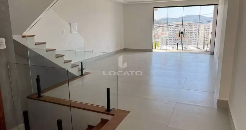 Casa com 3 quartos (suíte), espaço gourmet, com acabemento premium, área externa e 2 vagas no santa catarina