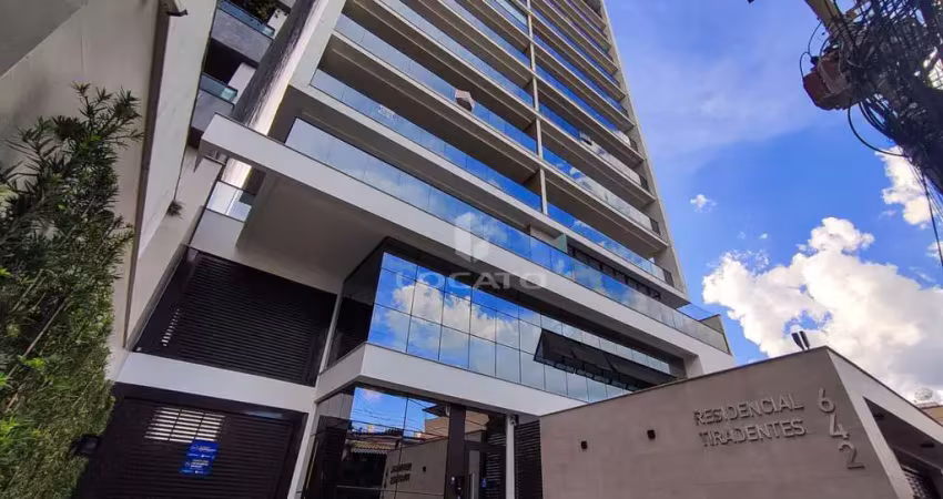 Apartamento com 4 quartos para alugar na Rua Tiradentes, 642, Santa Helena, Juiz de Fora