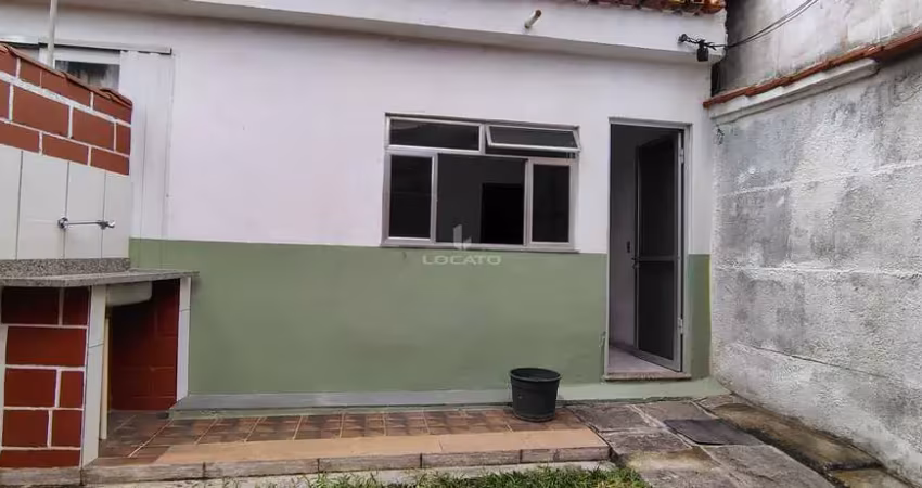 Casa com 1 quarto para alugar na Rua Tabajaras, 90, Parque Guarua, Juiz de Fora