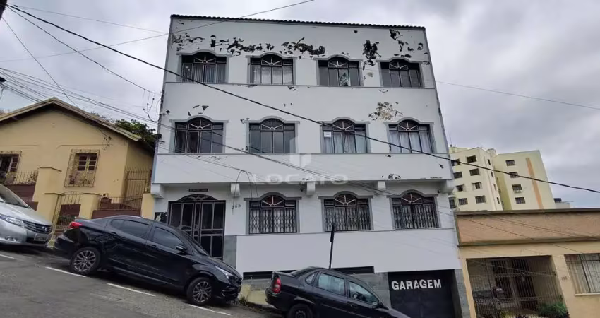 Apartamento com 4 quartos para alugar na Rua Fernando Lobo, 268, Centro, Juiz de Fora