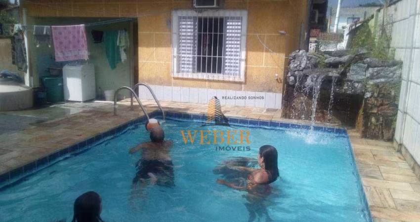 Casa térrea com piscina - Mongaguá