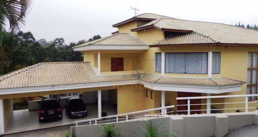 Moderna mansão com maravilhoso lazer!