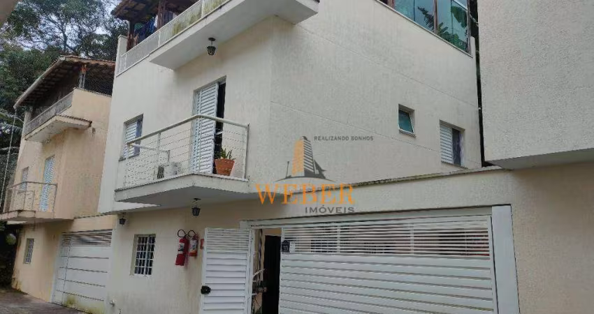 Sobrado 140m² cond. 3 dormitórios sendo 1 Suíte e 2 vagas - Pq. das Cigarreiras