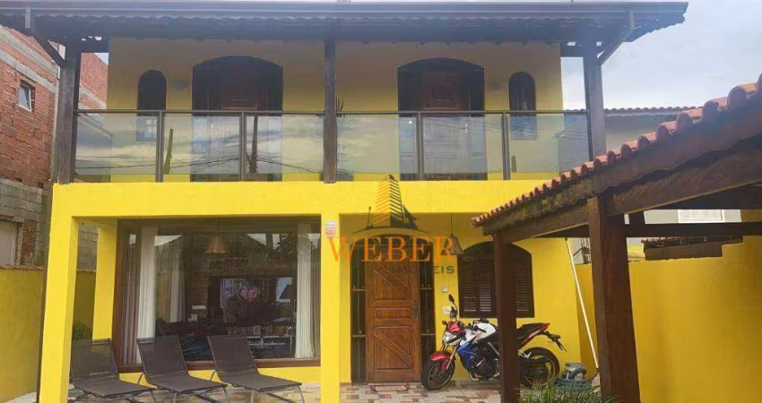 Casa com 3 dormitórios à venda, 290 m² por R$ 900.000,00 - Residencial Pastoreiro - Cotia/SP