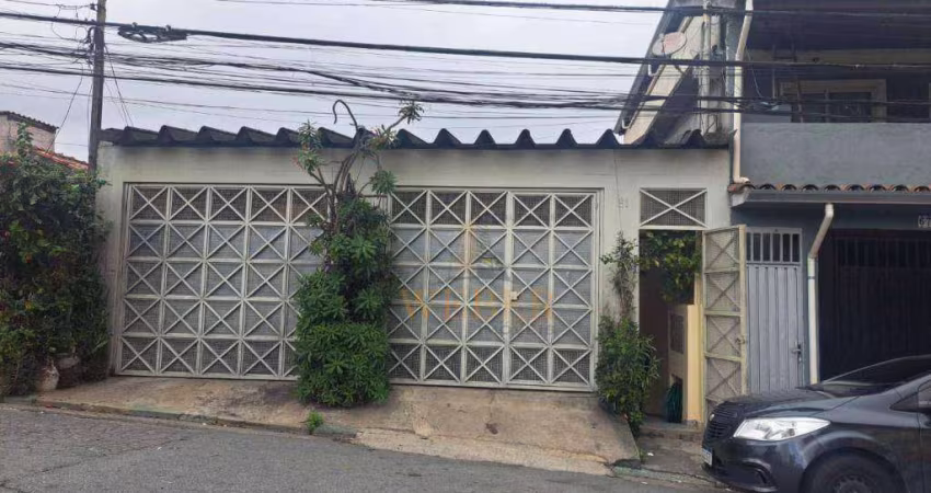 Imóvel com 2 casas, sendo cada 1 com 3 dormitórios