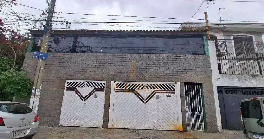 Casa impecável 3 dorms (2 suítes) com 179m² construídos e varanda ampla