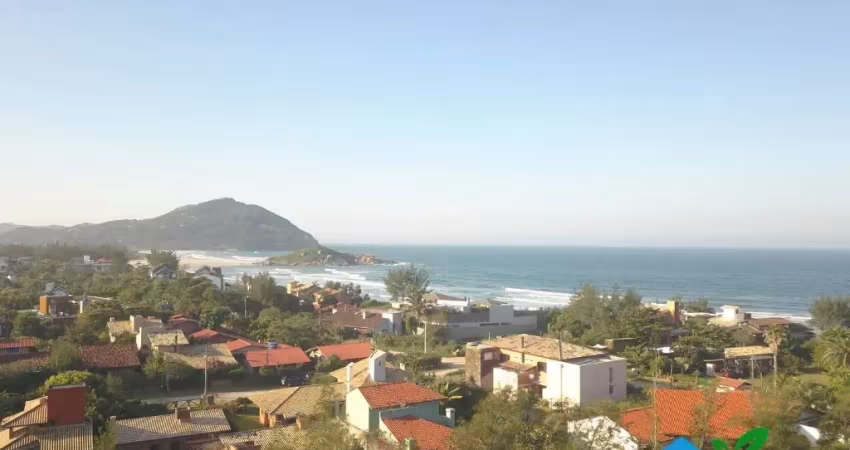 Terreno à venda na Praia da Barra, Garopaba 