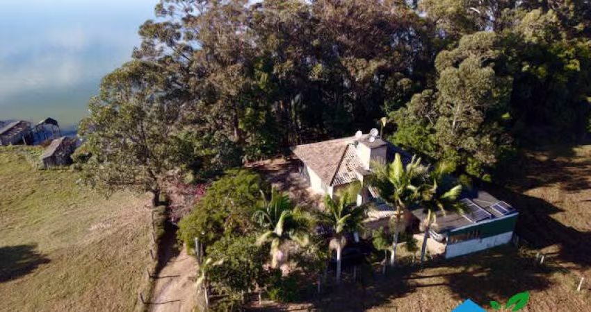 Casa para venda, 4 quartos, beira de Lagoa, Ibiraquera SC.