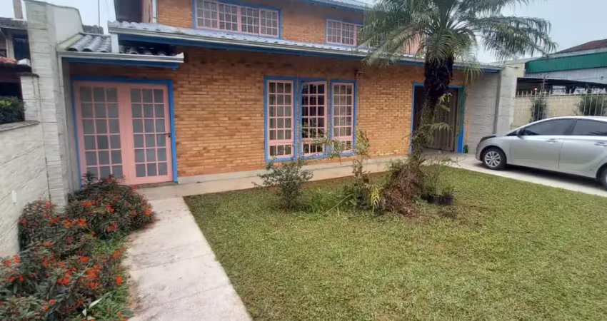 Casa com 3 quartos à venda no Petrópolis, Joinville 