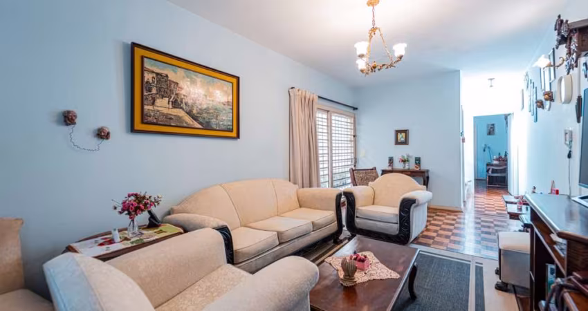 Casa tipo para venda com 3 quartos, sendo 1 suíte, 161m²