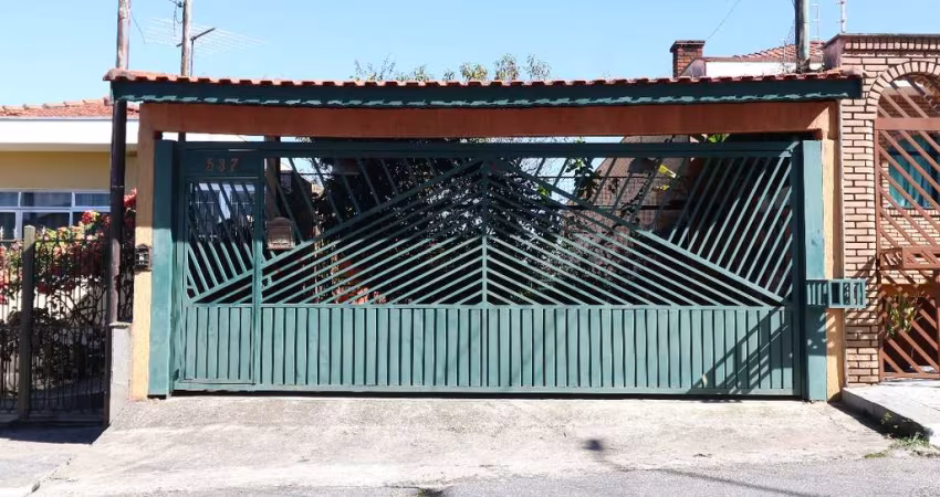 Casa tipo para venda com 2 quartos, sendo 1 suíte, 136m²