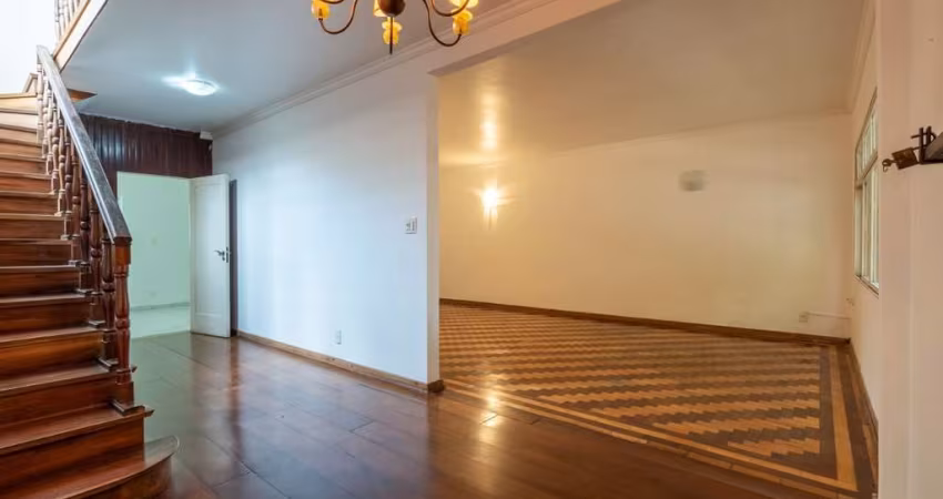 Casa à venda em São Paulo, Planalto Paulista, com 3 quartos, 200m²