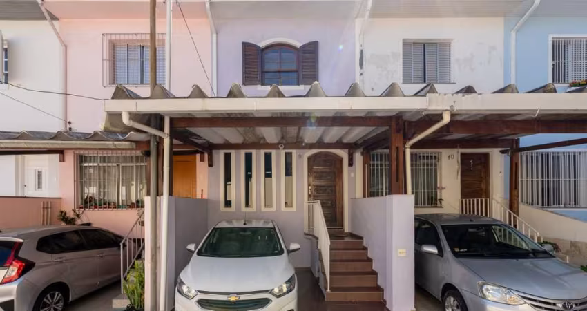 Casa de vila para venda com 3 quartos, sendo 3 suítes, 180m²