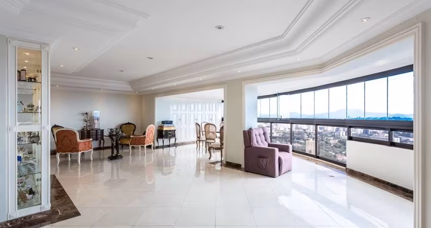 Duplex para venda com 4 quartos, sendo 3 suítes, 480m²