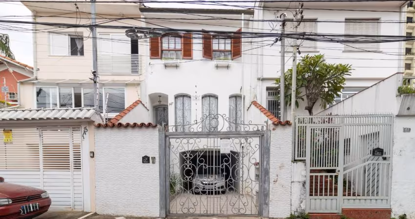 Casa tipo para venda com 3 quartos, sendo 3 suítes, 284m²