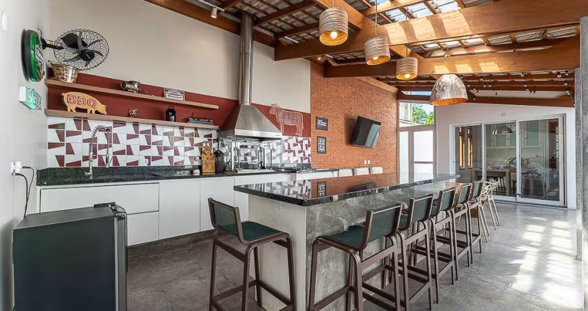 Casa tipo para venda com 4 quartos, sendo 3 suítes, 368m²