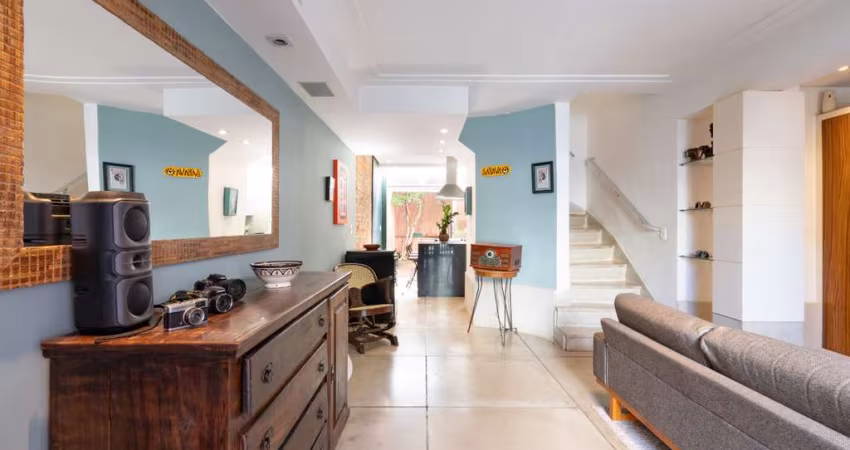 Casa de vila para venda com 2 quartos, sendo 2 suítes, 100m²