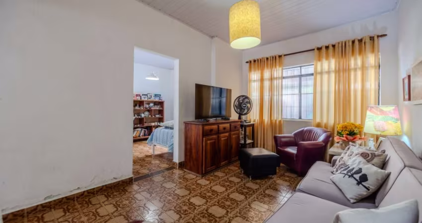 Casa tipo para venda com 2 quartos, sendo 1 suíte, 90m²