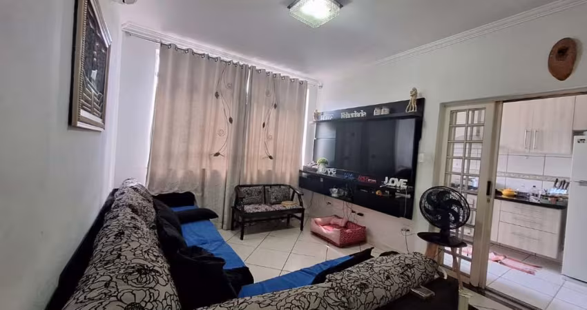 Sobrado para venda com 3 quartos, sendo 3 suítes, 500m²