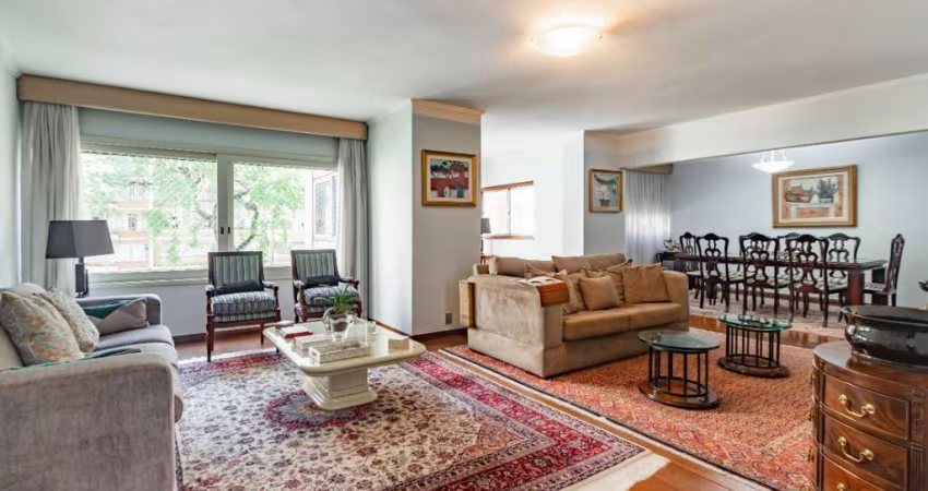 Apartamento tipo para venda com 3 quartos, sendo 1 suíte, 226m²