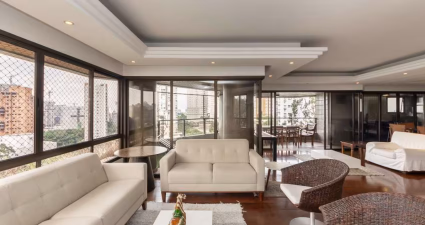Apartamento tipo para venda com 4 quartos, sendo 4 suítes, 285m²