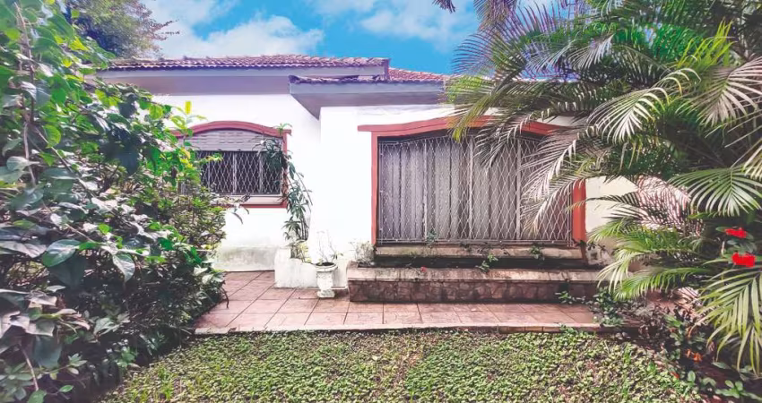 Casa tipo para venda com 4 quartos, sendo 2 suítes, 350m²