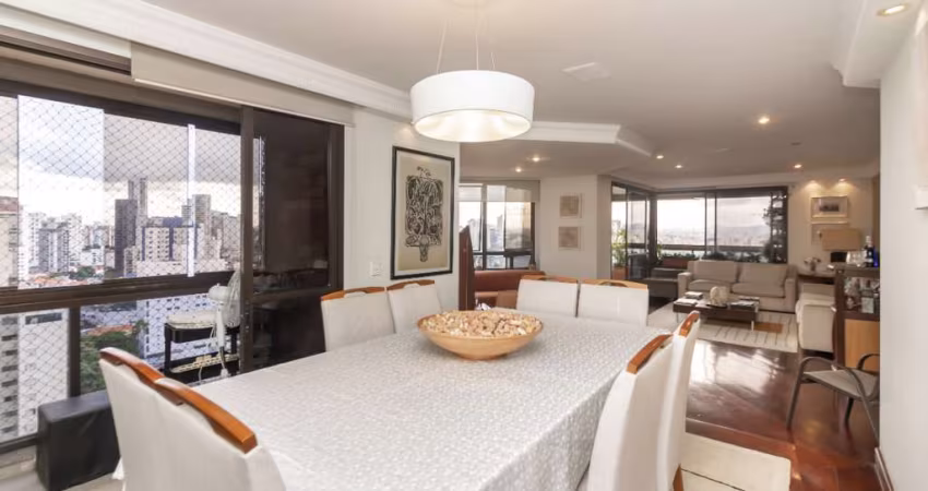 Apartamento tipo para venda com 4 quartos, sendo 4 suítes, 202m²