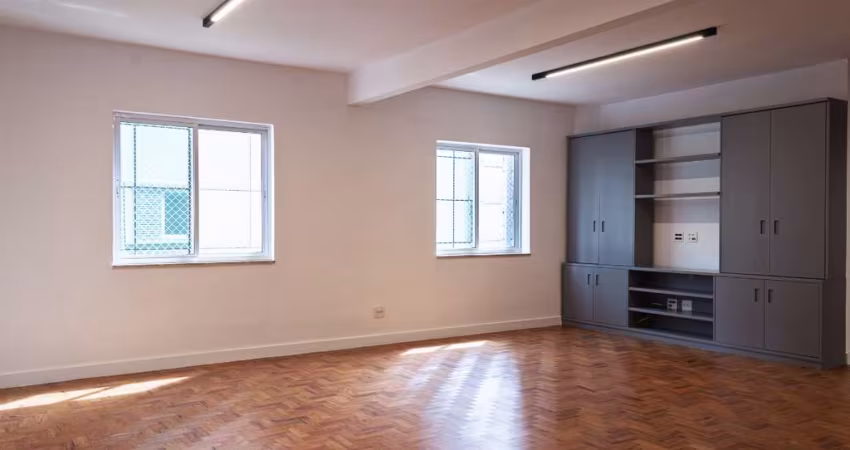 Apartamento tipo para venda com 3 quartos, sendo 1 suíte, 162m²