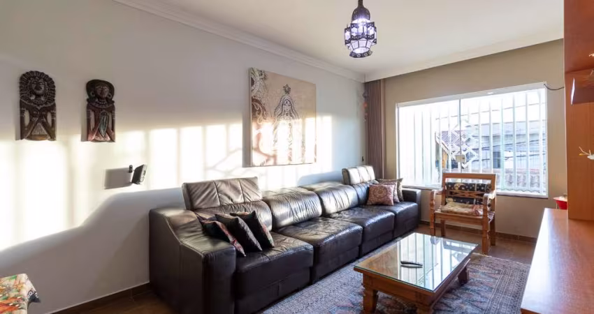 Sobrado para venda com 3 quartos, sendo 1 suíte, 299m²