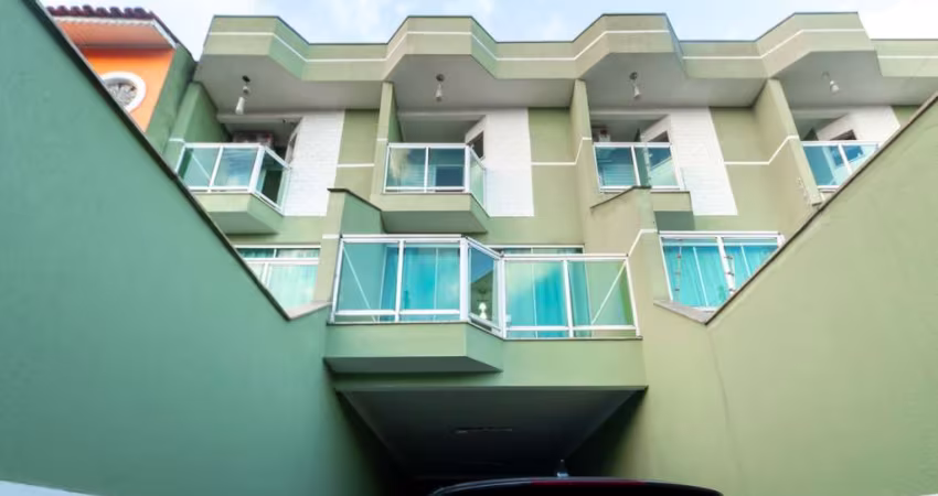 Sobrado para venda com 3 quartos, sendo 1 suíte, 132m²