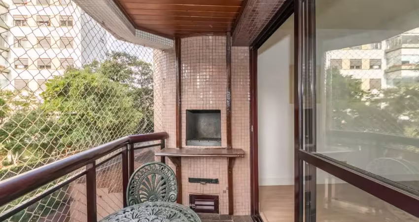 Confortável apartamento tipo para venda em água fria com 4 quartos, sendo 3 suítes, 136m²