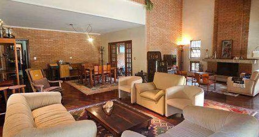 Casa de 477m² com piscina em condomínio fechado Granja Caiapiá - Cotia/SP