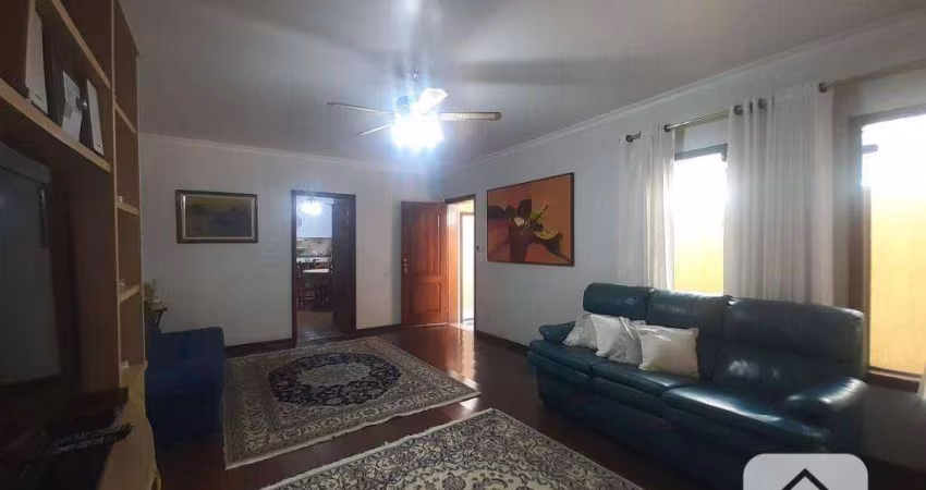 Sobrado com 3 dormitórios à venda, 184 m² por R$ 880.000 - Jardim das Vertentes - São Paulo/SP