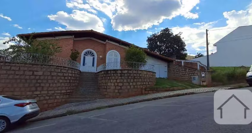Casa com 500 mts terreno, 320 de area construida, Jd Nossa Senhora de Fatima