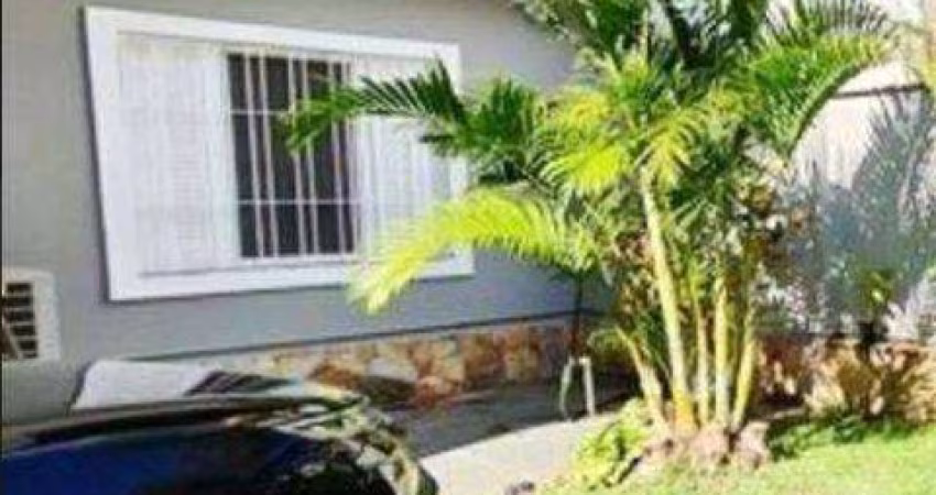 Linda casa com 3 dormitórios à venda na Vila Gomes, no Butantã.