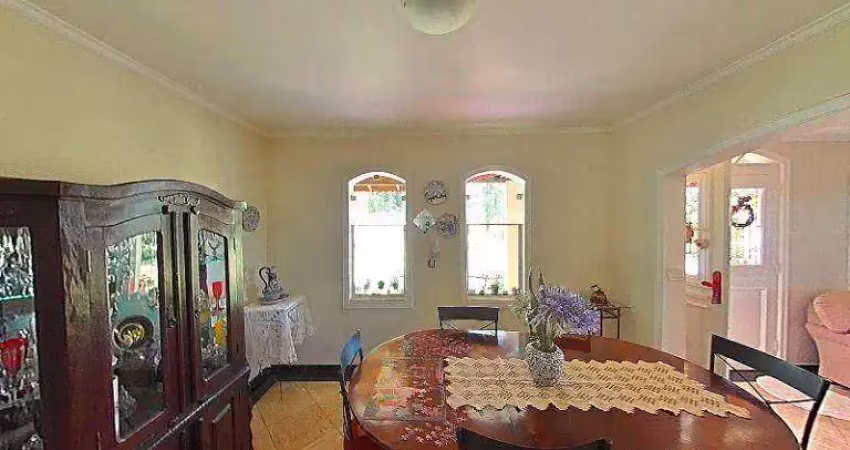 Belíssima Chácara à venda com 5 quartos, 618 m² construídos em área de 9552 m², por R$ 1.700.000,,00– Residencial Moenda, em Itatiba/SP