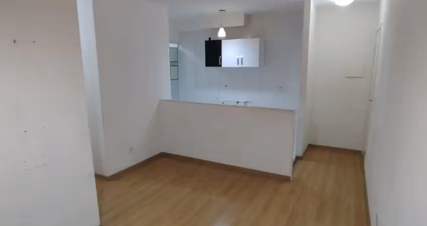 Apartamento 3 dormitórios 3° andar $ 2.000 1 vaga em jandira