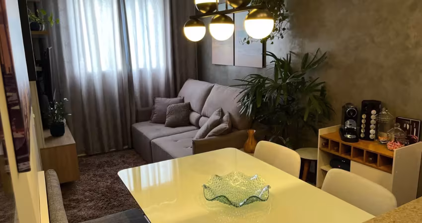 Lindo apartamento de 2 dormitórios em condomínio no centro de jandira
