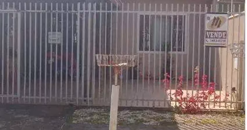 Casa para Venda em São José dos Pinhais, Costeira, 3 dormitórios, 1 suíte, 2 banheiros, 2 vagas