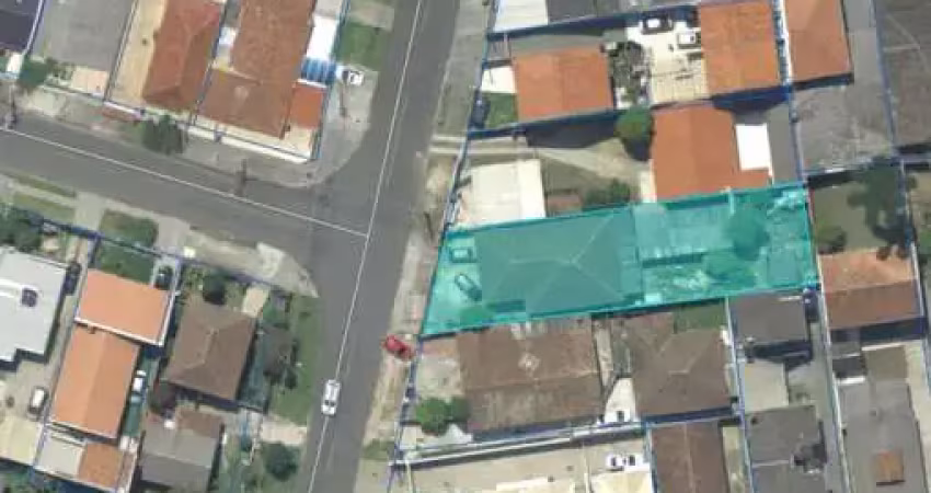 Terreno em condomínio fechado à venda na Rua Aracaçu, 69, Uberaba, Curitiba