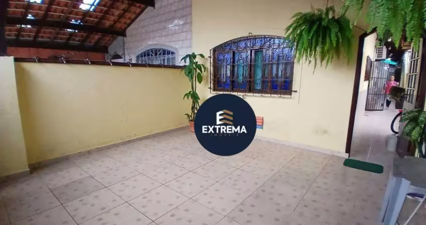 Conforto e espaço na vila mirim – casa com 2 dormitórios, suíte e 2 salas!