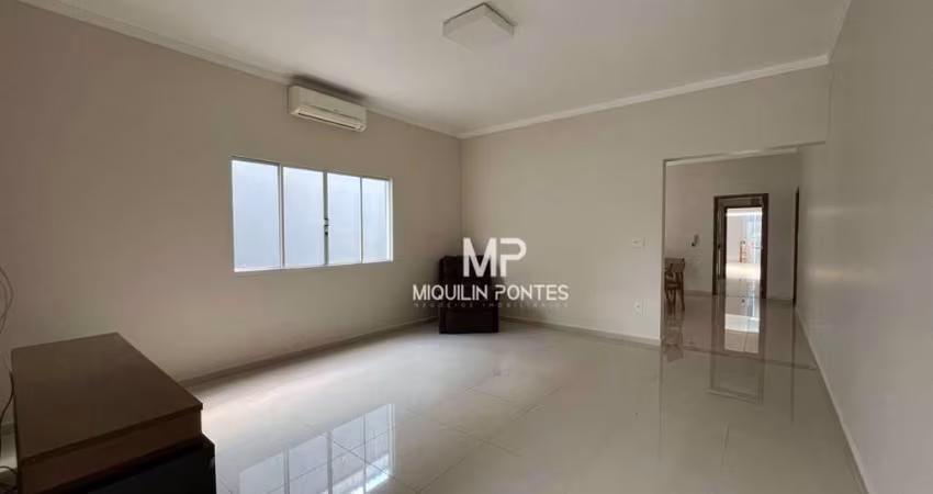 Casa com 3 dormitórios à venda, 249 m² por R$ 800.000,00 - Residencial São Judas Tadeu - Jaboticabal/SP