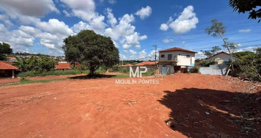Terreno à venda, 678 m² por R$ 420.000,00 - Vila Santa Rosa - Jaboticabal/SP